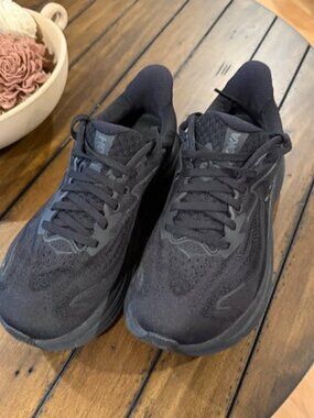 Hoka One One Clifton 10 Athletic Shoe, Womens Sneakers, Running Shoes, Black, Si